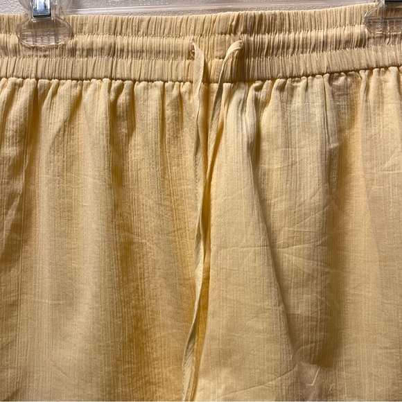 Divided Boho Chic Trendy Lace Trim Drawstring  Shorts, Sz M, Sherbet Yellow - Picture 4 of 7